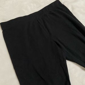 Black areopostole leggings